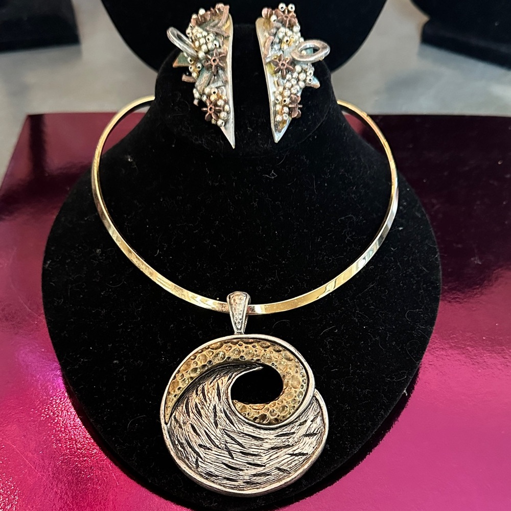 Handmade Artisan Clip-On Earrings + Gold Tone Choker & Sculptural Pendant